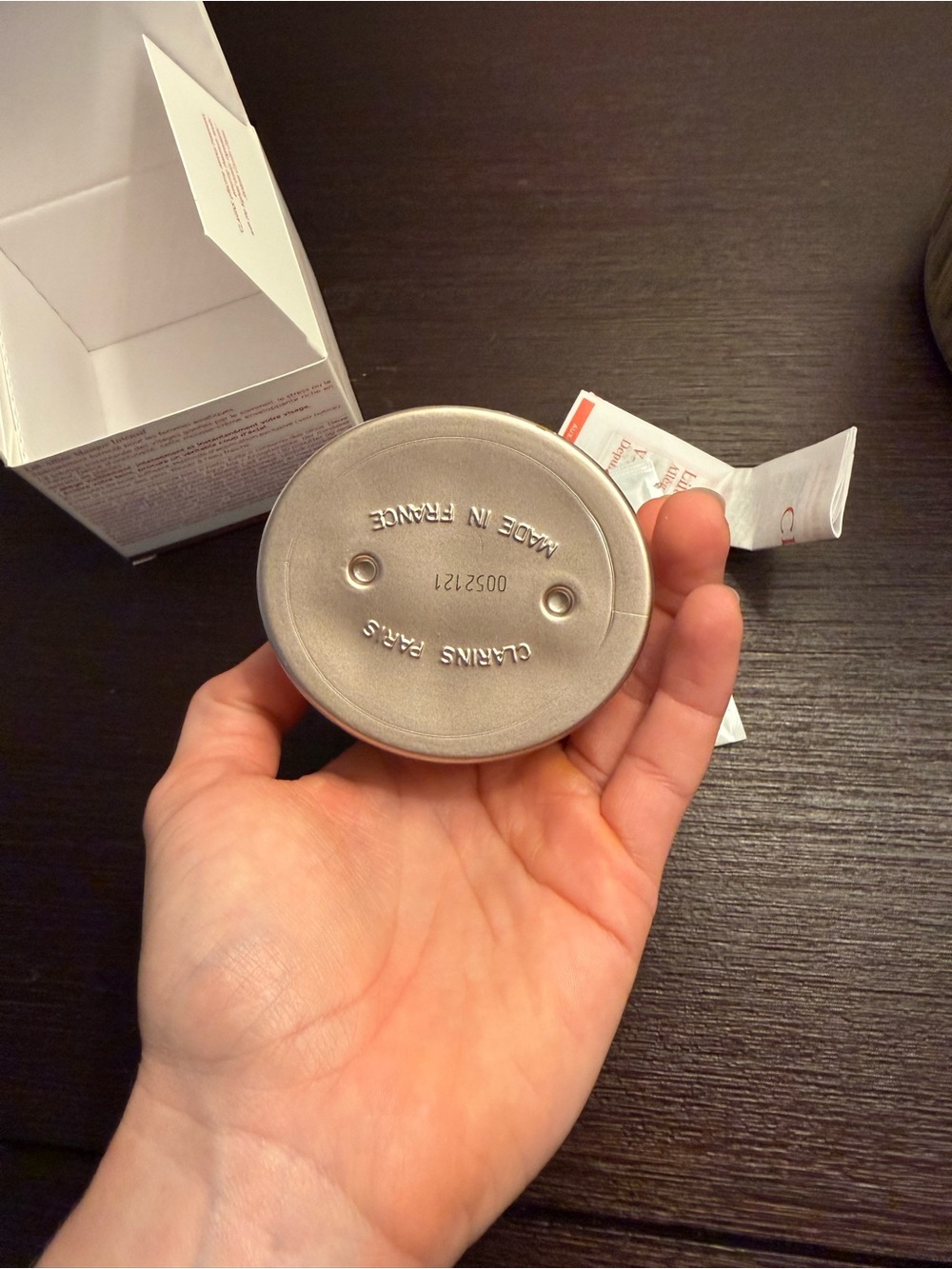 Clarins V-Facial Intensive Wrap Mask - Viral Depuffing Mask - Picture 5 of 11